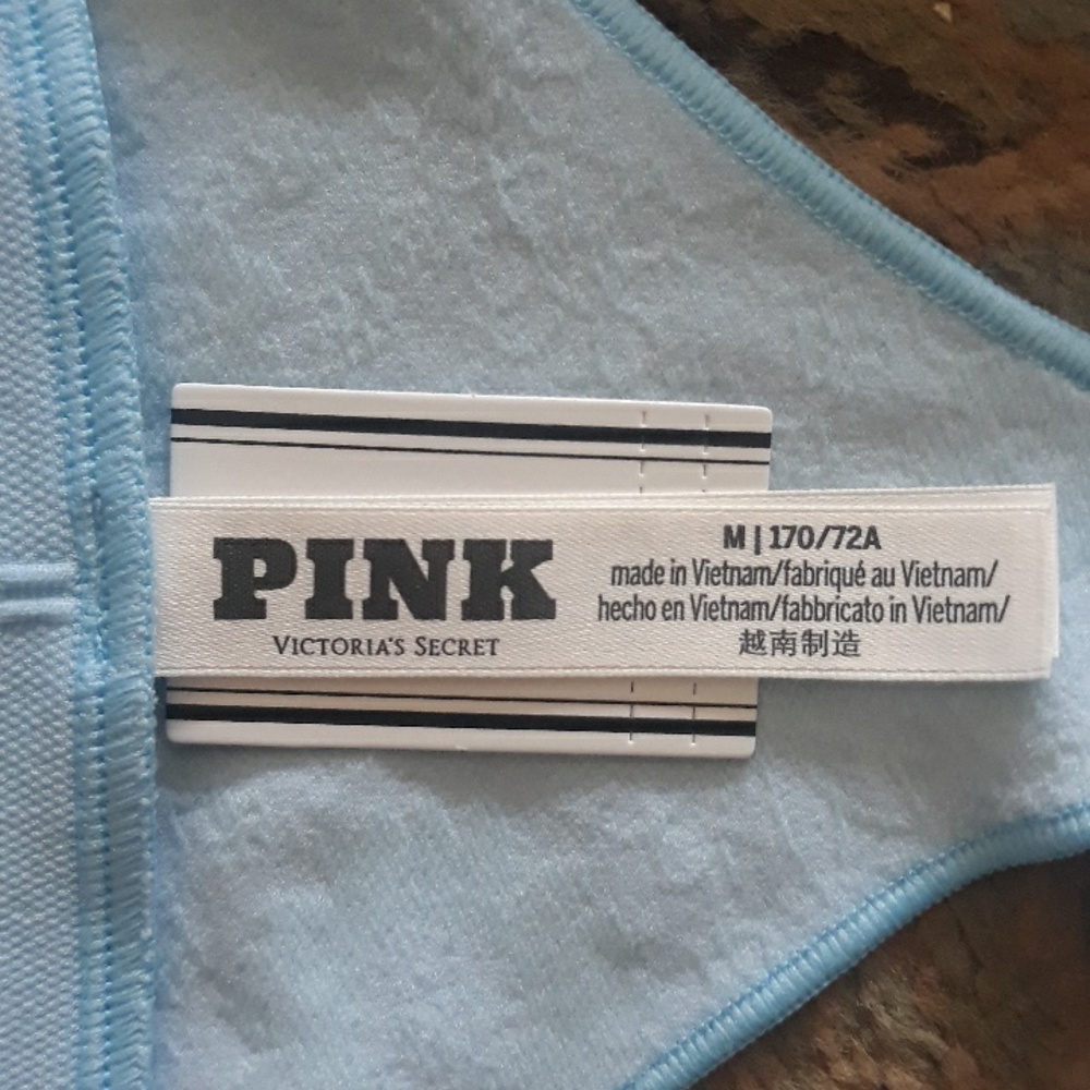 Pink VS thong - Picture 5 of 14